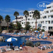 Las Rocas Resort & Spa