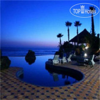 Las Rocas Resort & Spa