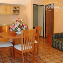 Villa del Sol Hotel & Suites 