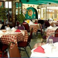 Villa del Sol Hotel & Suites 