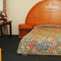 Villa del Sol Hotel & Suites 