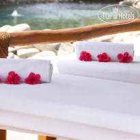Thompson Zihuatanejo a Beach Resort