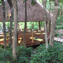 Akumal Natura Glamping Yoga deck