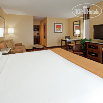 Holiday Inn Express Hotel & Suites Belmont 