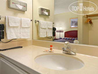New photos from tourists Super 8 Bakersfield Central 2*