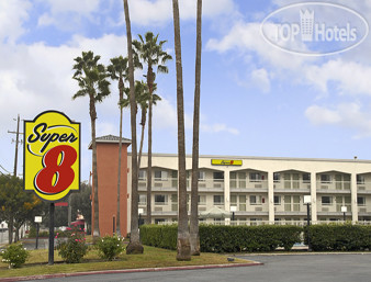 Hotelier's photos Super 8 Bakersfield Central 2*