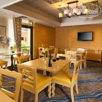 Holiday Inn Express At Monterey Bay 