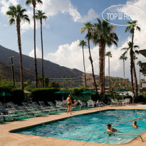 Royal Sun Inn бассейн