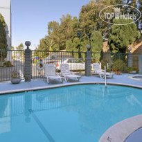 Days Inn Anaheim West 