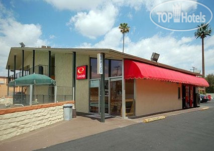 Hotelier's photos Econo Lodge Bakersfield 2*
