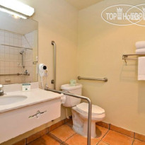 Comfort Inn Bishop Ванная комната для инвалидов