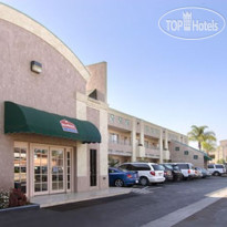 Ramada Anaheim Maingate North 