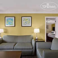 Ramada Anaheim Maingate North 