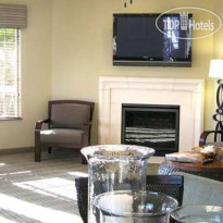 Embassy Suites Mandalay Beach Hotel & Resort 