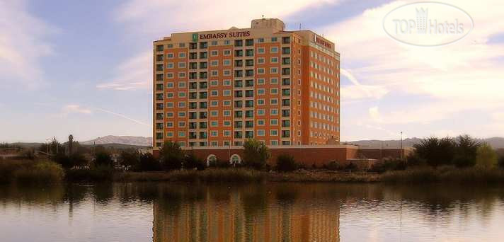 Hotel photo Embassy Suites Monterey Bay - Seaside 3*