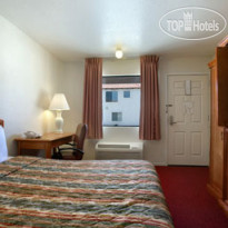 Days Inn Castaic Six Flags Magic Mountain 