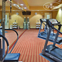 Holiday Inn Express Hotel & Suites Corona