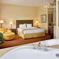 Holiday Inn Express Hotel & Suites Corona