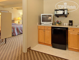 New photos from tourists Super 8 Costa Mesa Newport Beach Area 2*