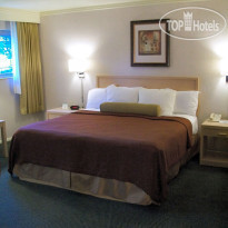 Best Western Plus Northwoods Inn 