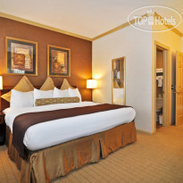 Best Western Plus Palm Court Hotel 