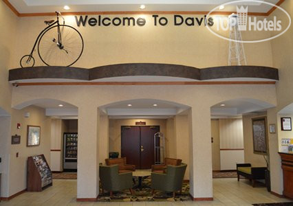 Hotelier's photos Comfort Suites UC Davis 2*