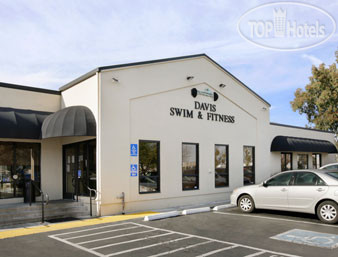 Hotelier's photos Days Inn Davis 2*