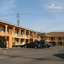 Econo Lodge Inn & Suites Lodi 