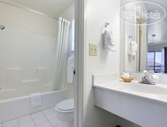 New photos from tourists Super 8 Fort Bragg 2*