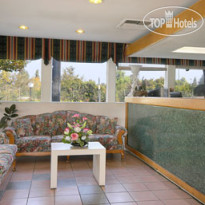 Days Inn Fresno Central 