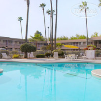 Days Inn Fresno Central 