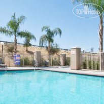 Holiday Inn Express Hotel & Suites Fresno (River Park) Hwy 41