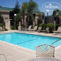 Holiday Inn Fresno-Airport