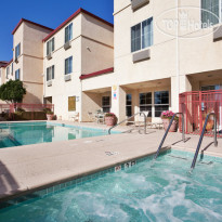 Holiday Inn Express Hotel & Suites Tracy 