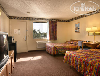 New photos from tourists Super 8 Madera 2*