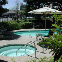 Best Western Plus John Muir Inn 