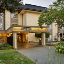 Best Western Plus John Muir Inn 