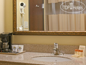 New photos from tourists Days Inn Sacramento Downtown 2*