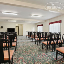 Lynwood Century Freeway Travelodge 