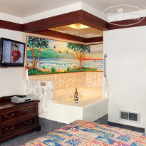 Lone Oak Lodge King Room with Hot Tub