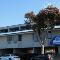 Blue Sail Inn 