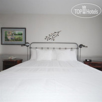 The Cobblestone Inn