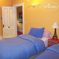 Metro Hotel and Cafe Номер