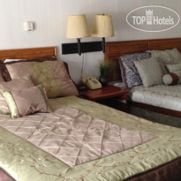 Midway Inn Номер