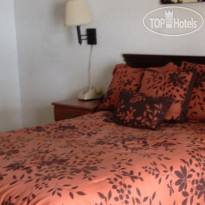 Midway Inn Номер