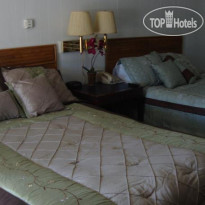 Midway Inn Номер