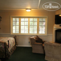 Coachmans Inn a Four Sisters Inn Номер