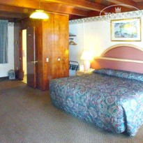 Cloverdale Oaks Inn Номер