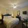 Coast Village Inn - Santa Barbara Номер