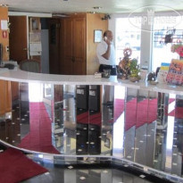 Colonial Pool & Spa Motel 